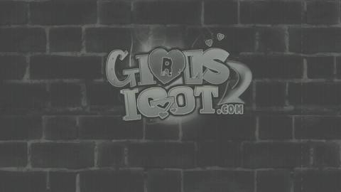 10429